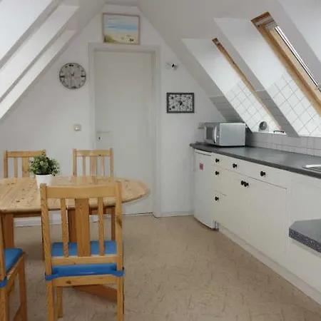 Apartment Kastanienallee Zwischen Zentrum Und Seebrücke *