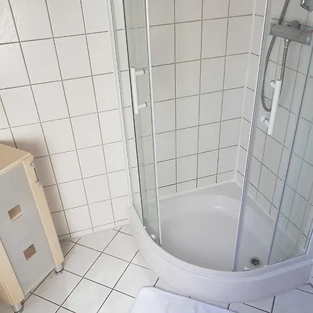 Kastanienallee Zwischen Zentrum Und Seebrücke