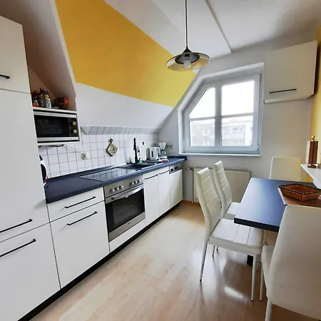 Kastanienallee Zwischen Zentrum Und Seebrücke